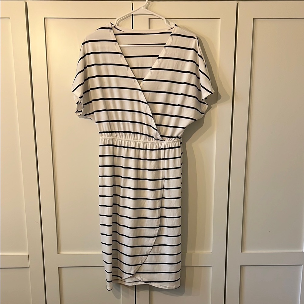 Black and White Flutter Sleeve Midi Sundress
